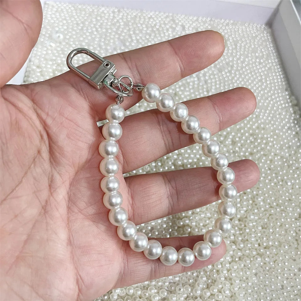 Retro Pearl KeyChains for Women Keyring Car Llavero Bag Backpack Decor Cadena Lanyards Hand Strap Charms for Airpods Case