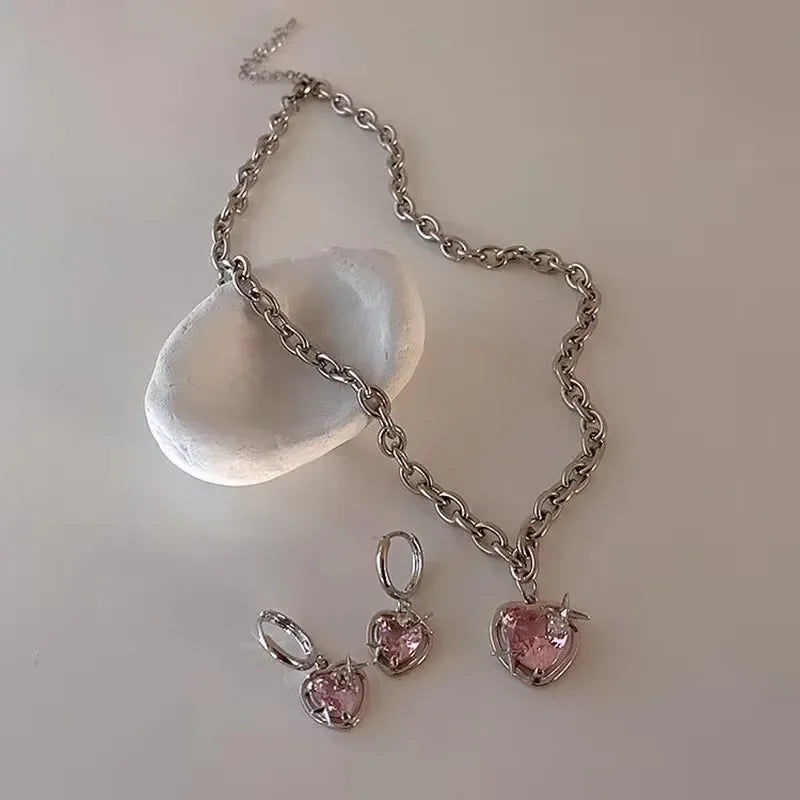 2023 Crystal Pink Heart Pendant Necklaces Chokers Ladies Girl Simple Y2K Pink White Zircon Love Elegant Necklace Women Jewelry