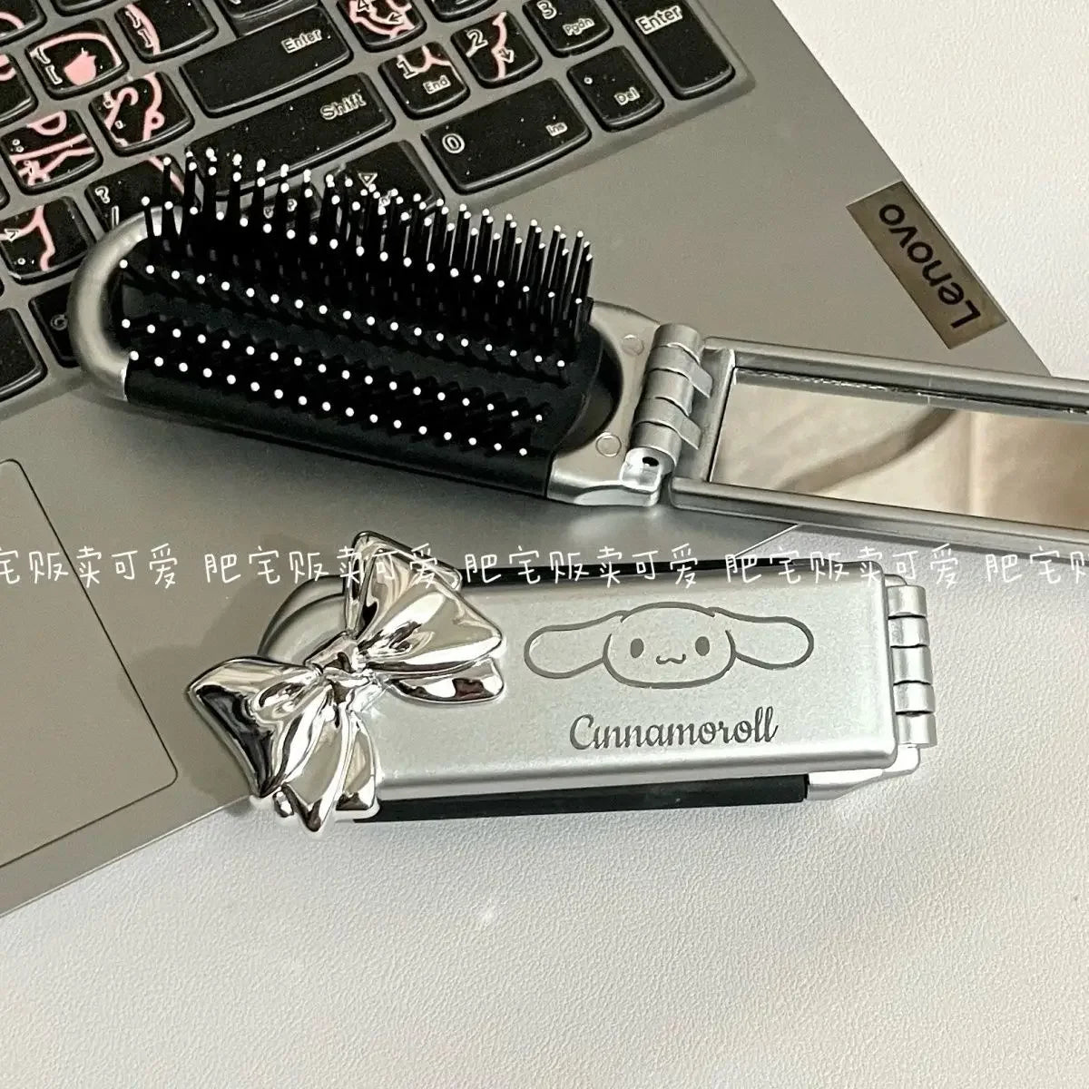 Sanrio Kawaii Small Comb with Makeup Mirror Melody Cinnamoroll Hellokitty Cartoon Anime Girl Portable Bangs Comb Birthday Gift